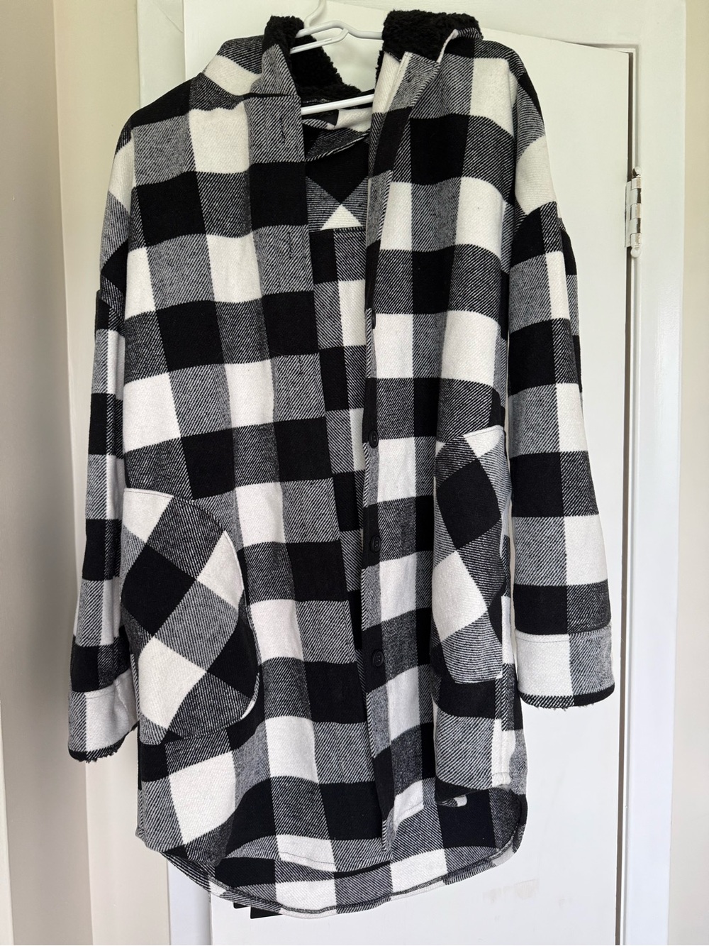 RD Style Black and White Buffalo Check Hooded Coatigan